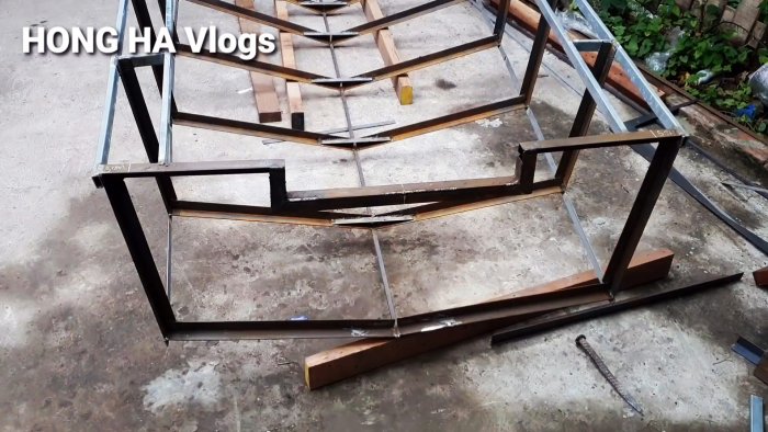 Как сделать большую лодку из пластиковых бочек