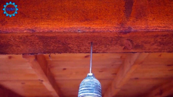 3 полезные самоделки из болта и гайки