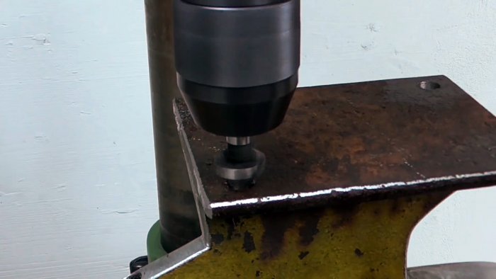 Вот это наковальня получилась из куска рельса