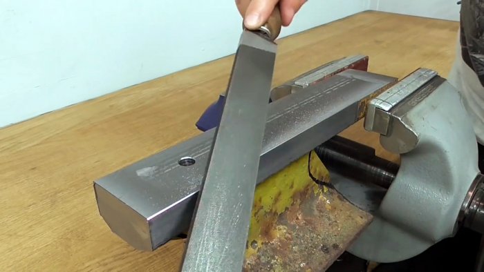 Вот это наковальня получилась из куска рельса