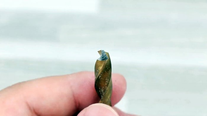 Сделайте этот станок и забудьте о тупых сверлах навсегда