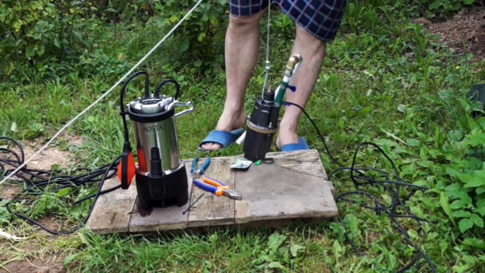 Как почистить колодец самому используя Малыш