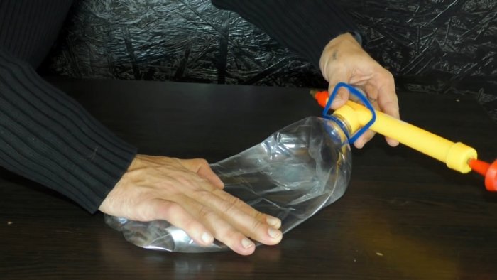 Сделаем домкрат из ПЭТ бутылки который станет незаменимым помощником в быту