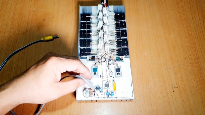 Собираем усилитель 500 Вт на транзисторах навесным монтажом