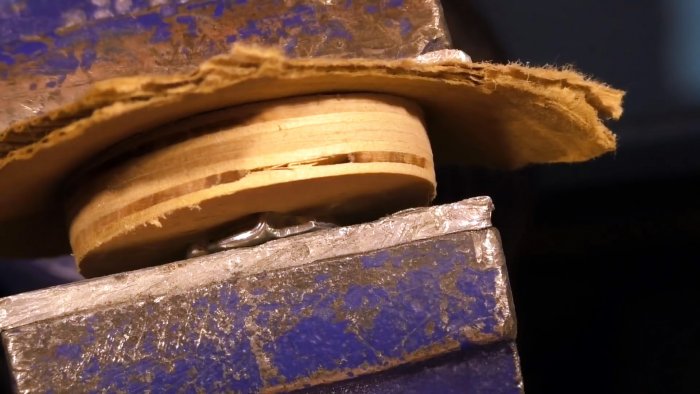 Как из куска ПВХ трубы сделать монтажный пистолет