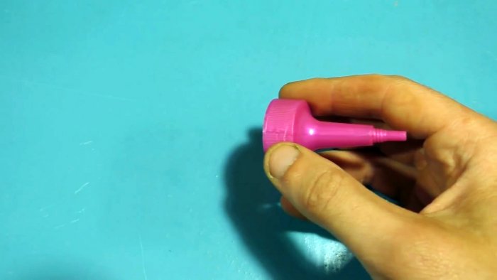 Как из куска ПВХ трубы сделать монтажный пистолет