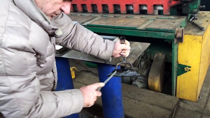 Как закалить и заточить тяпку до острия бриты и забыть про ее дальнейшую заточку