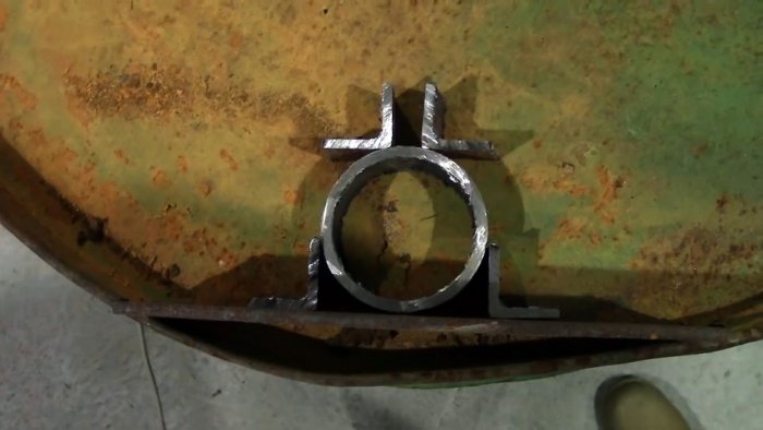 Как из бочки сделать копеечную бетономешалку