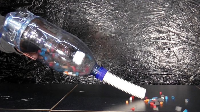 Как из пластиковых бутылок сделать мощный пылесос 12 В