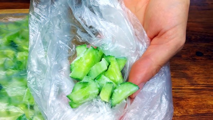 Огурцы зимой больше не покупаю Супер способ заморозки огурцов