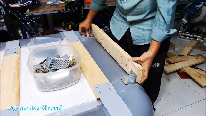 Как сделать легкую лодку из ПВХ труб за один вечер