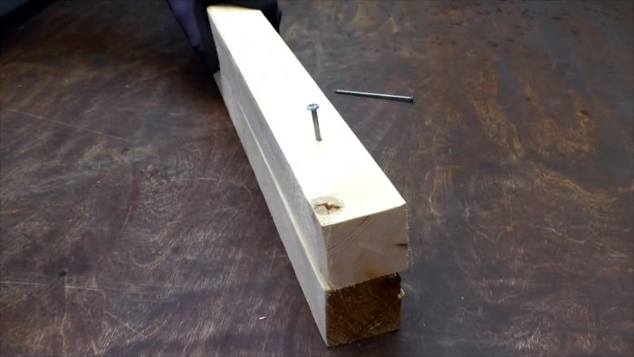 Туристический топорик из рельса без горна ковки и прочих сложностей