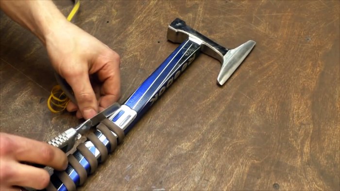 Туристический топорик из рельса без горна ковки и прочих сложностей