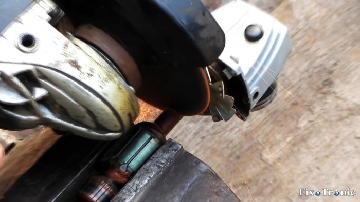 Насадка на дрель из старой болгарки для распиловки древесины