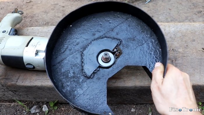 Насадка на дрель из старой болгарки для распиловки древесины