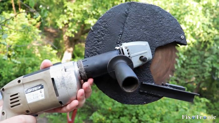 Насадка на дрель из старой болгарки для распиловки древесины