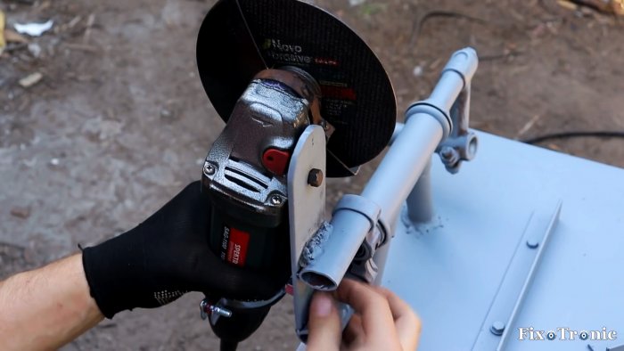 Как из старого велосипеда и болгарки сделать торцовочный станок