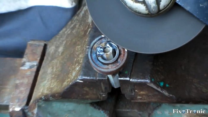 Как сделать насадку лобзик на дрель или шуруповерт