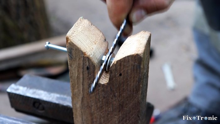 Как сделать насадку лобзик на дрель или шуруповерт