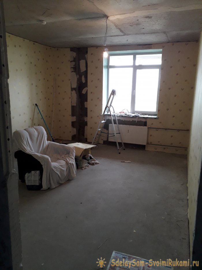 Как я один поклеил обои в трехкомнатной квартире