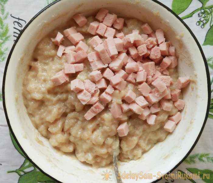 Куриная колбаса с ветчиной в домашних условиях