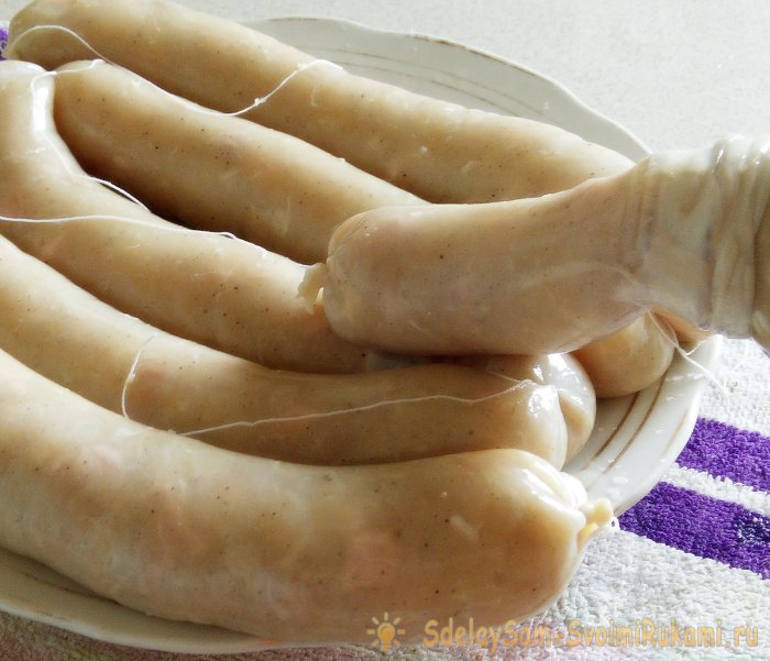 Куриная колбаса с ветчиной в домашних условиях