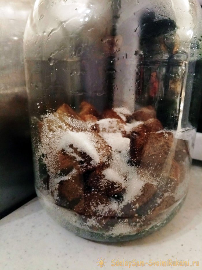 Как просто приготовить вкусный домашний квас