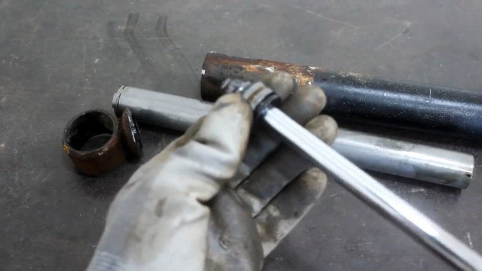 Как сделать бесплатный вибратор для бетона из автомобильного амортизатора