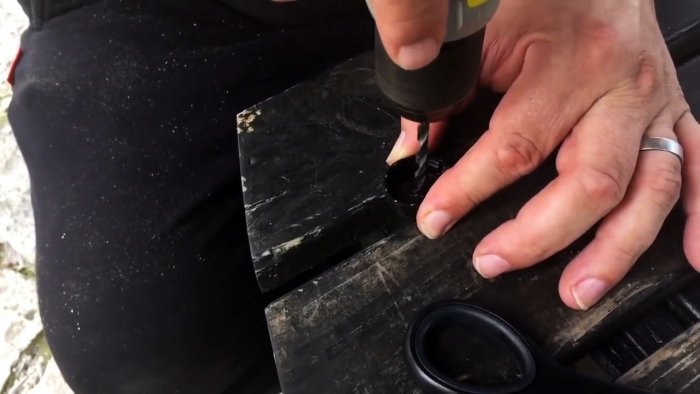 На вашем участке не останется мух если сделаете эту мухоловку из полторашки