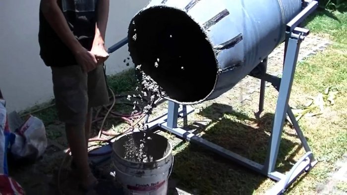 Как из бочки сделать бетономешалку с откидным механизмом