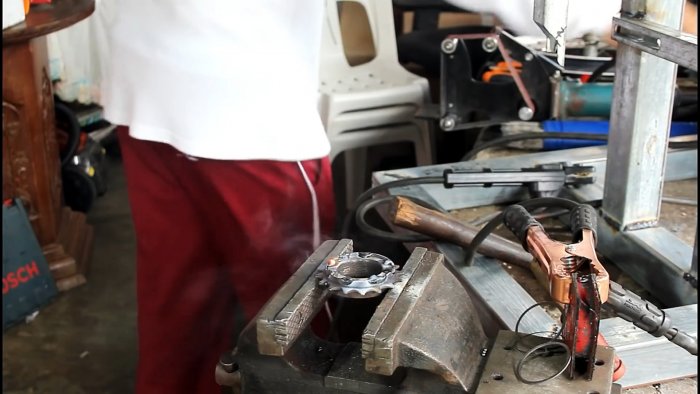 Как из велосипедных колес сделать ленточную пилу