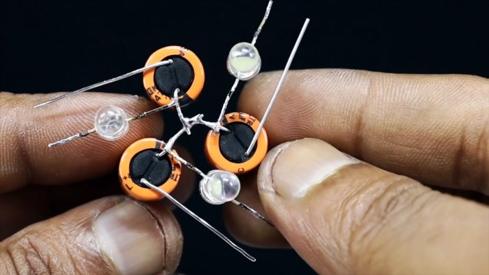 Как собрать трех светодиодную мигалку с питанием от сети 220 В