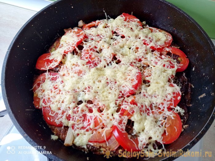 Кабачковая пицца на сковороде