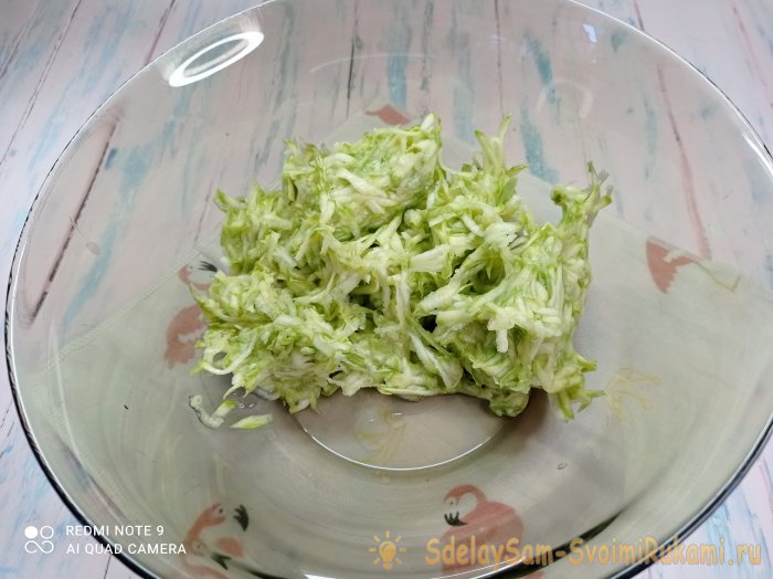 Кабачковая пицца на сковороде