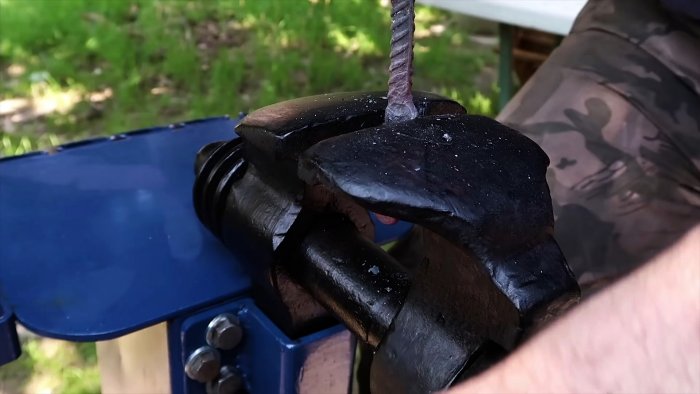 Как выковать резак из шарика подшипника