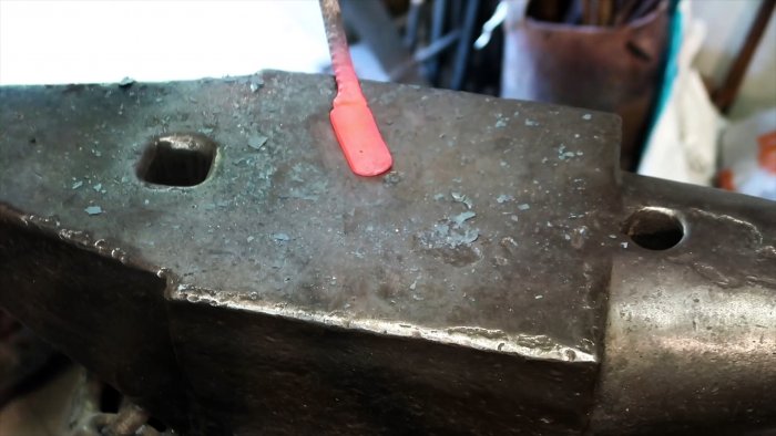 Как выковать резак из шарика подшипника