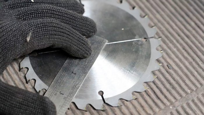 Как из пильного диска сделать надежный бур с накладными лезвиями