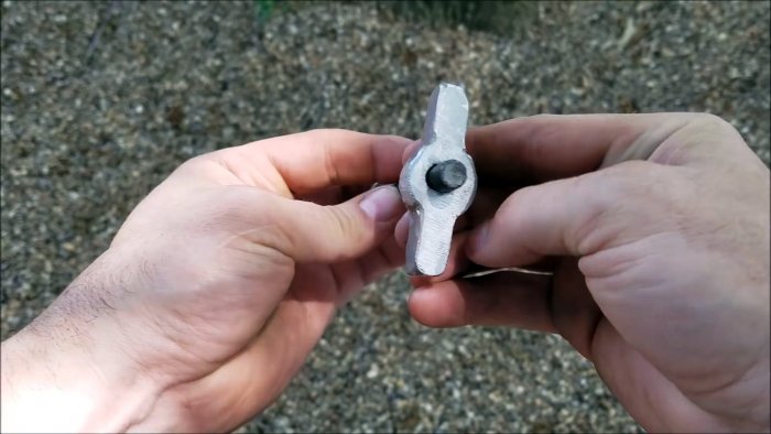 Самый простой способ отливки алюминиевых барашковых гаек без муфельной печи нарезки резьбы и прочих трудностей