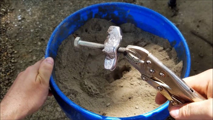 Самый простой способ отливки алюминиевых барашковых гаек без муфельной печи нарезки резьбы и прочих трудностей