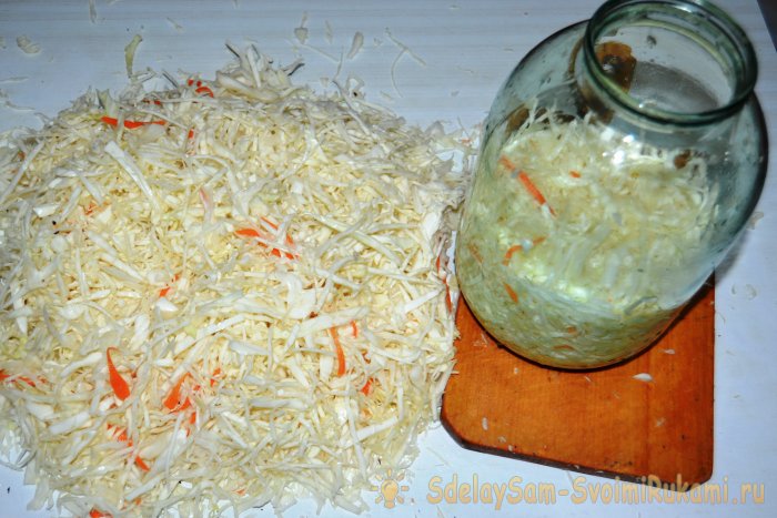 Квашеная капуста в рассоле хрустит так хрустит