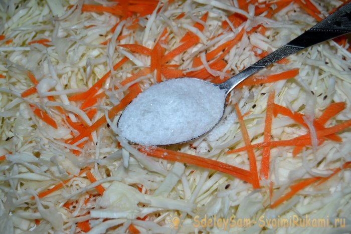 Квашеная капуста в рассоле хрустит так хрустит