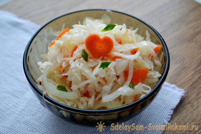 Квашеная капуста в рассоле хрустит так хрустит