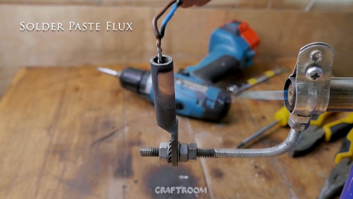 4 полезных инструмента из болтов и гаек для электрика и сантехника