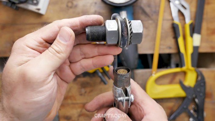 4 полезных инструмента из болтов и гаек для электрика и сантехника