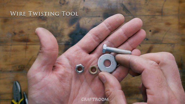 4 полезных инструмента из болтов и гаек для электрика и сантехника