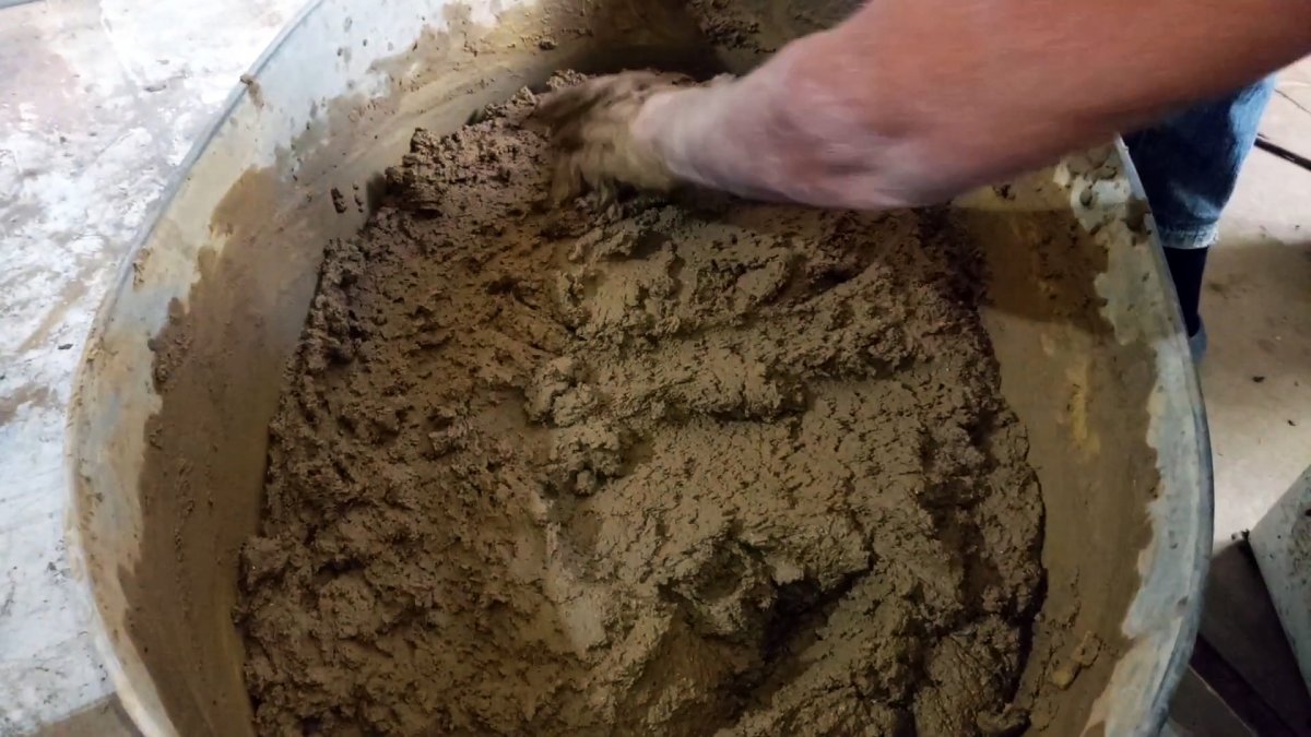Секрет приготовления глиняного раствора для кладки печки который не треснет