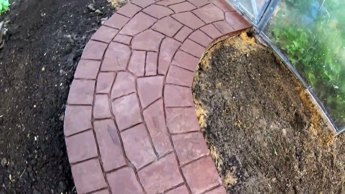 Бетонная садовая дорожка под камень своими руками это не сложно