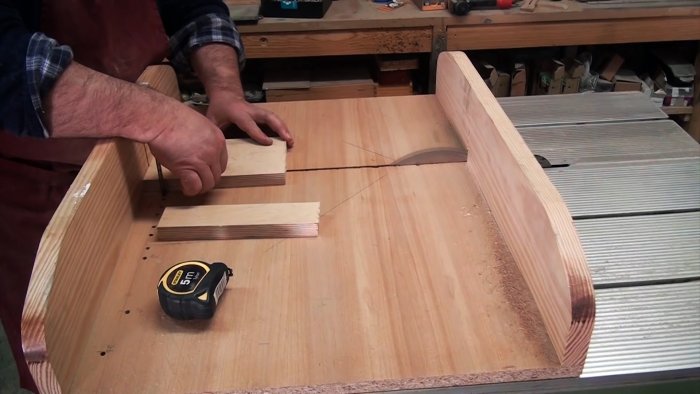 Универсальный кондуктор для заточки циркулярных пил на обычном наждаке