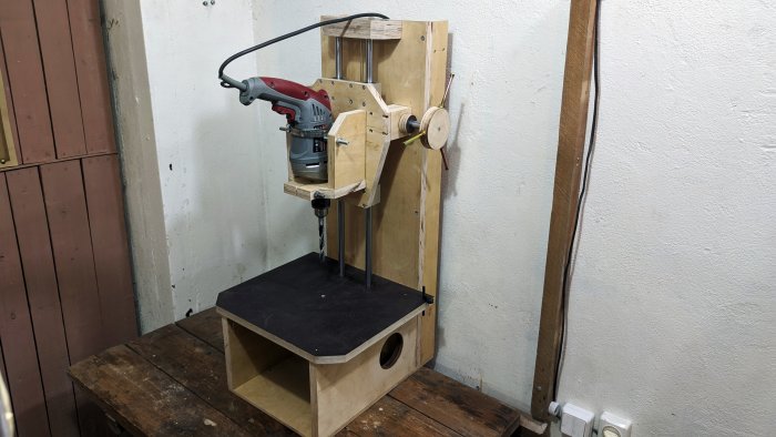 Очень точная сверлильная стойка под дрель своими руками