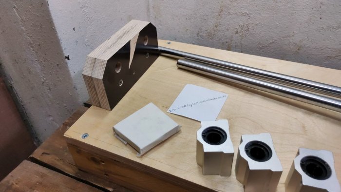 Очень точная сверлильная стойка под дрель своими руками